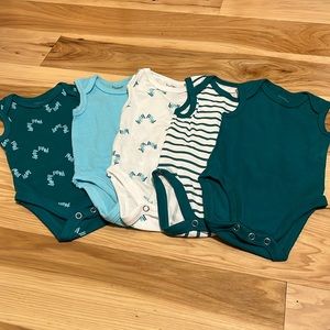 0-6 Month Onesies bundle